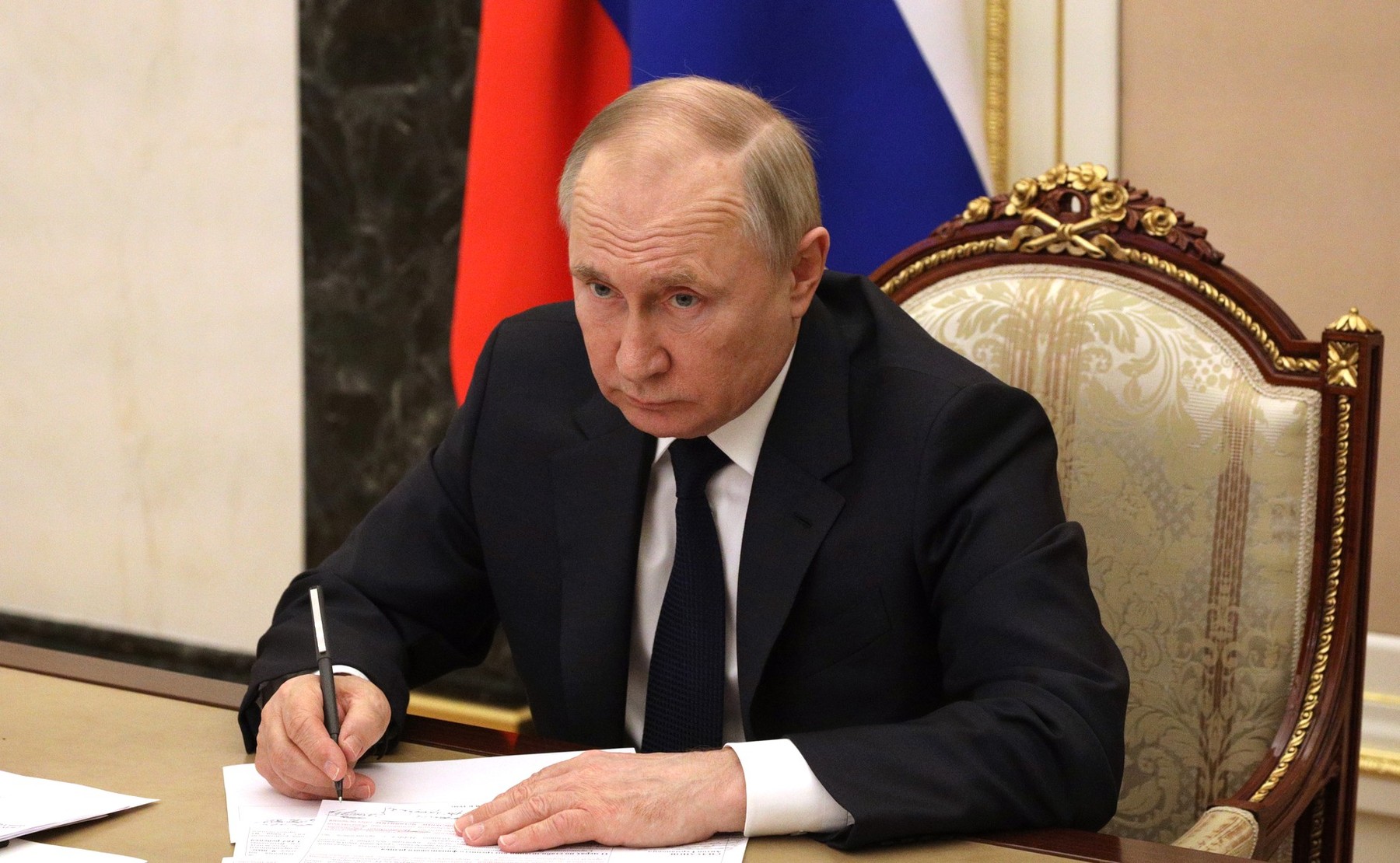 Vladimir Putin convoacă o ședință de urgență cu înalți oficiali privind securitatea cibernetică