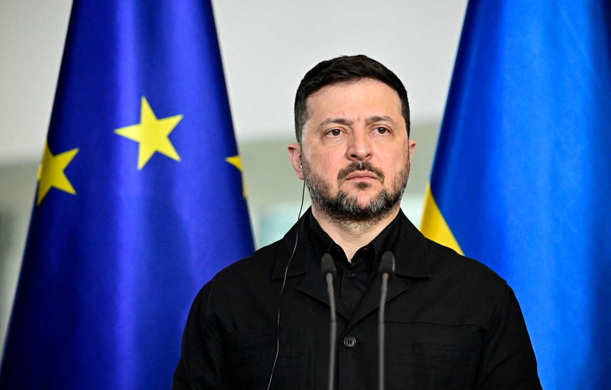 Volodimir Zelenski vizitează Marea Britanie în contextul deteriorării relațiilor cu SUA