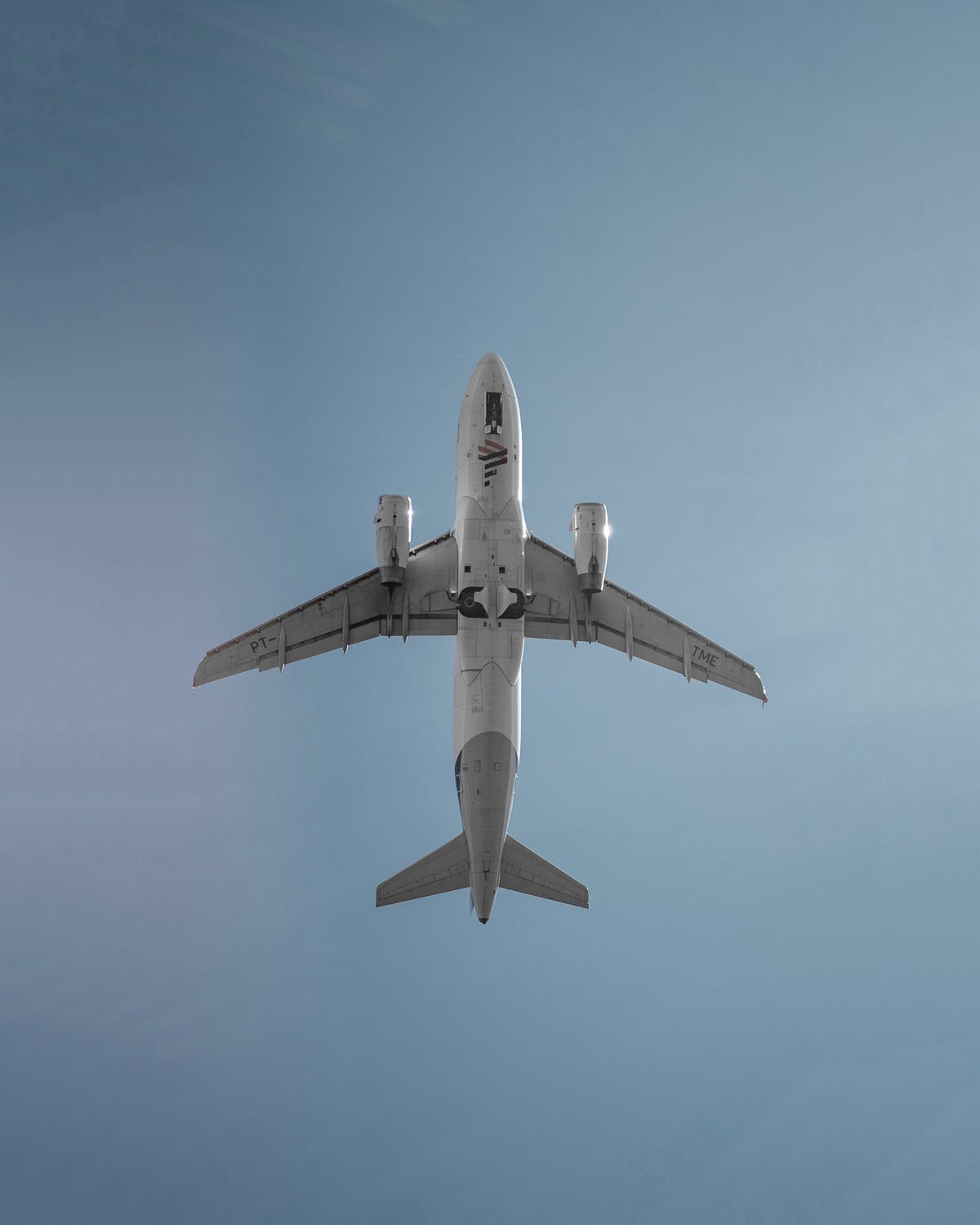 Combustibilii non-fosili reprezintă sub 1% din consumul global al aviației, avertizează liderii sectorului