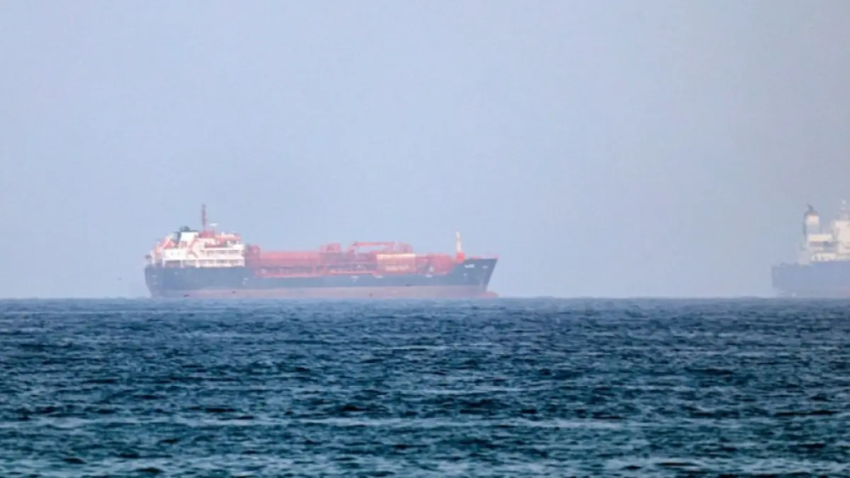 Două nave de marfă s-au scufundat în strâmtoarea Ormuz în urma atacurilor iraniene