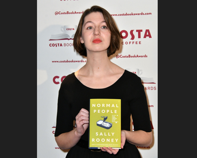 Scriitoarea Sally Rooney nu mai poate vinde cărțile în Regatul Unit din cauza unor acuzații politice