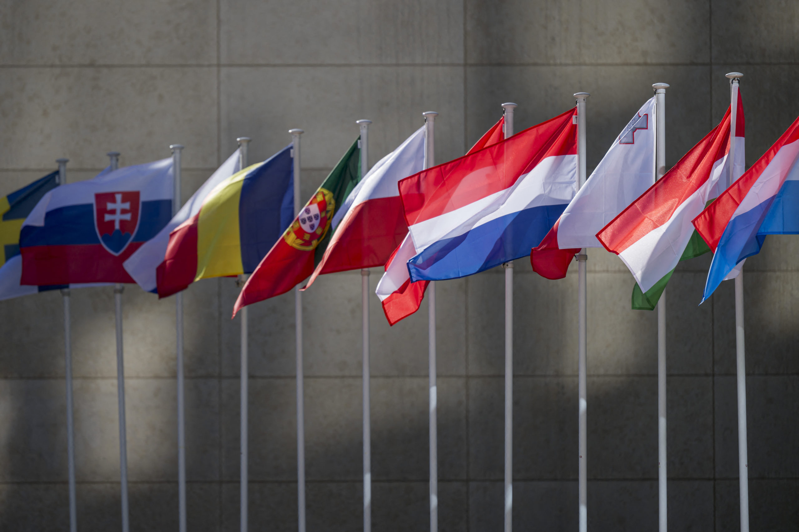 Summitul de la Bruxelles: Liderii UE vor aborda exporturile Chinei, prețurile energiei și bugetul blocului