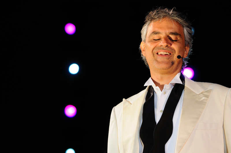Consiliul musulman din Indonezia solicită anularea concertelor lui Andrea Bocelli din cauza susținerii Israelului