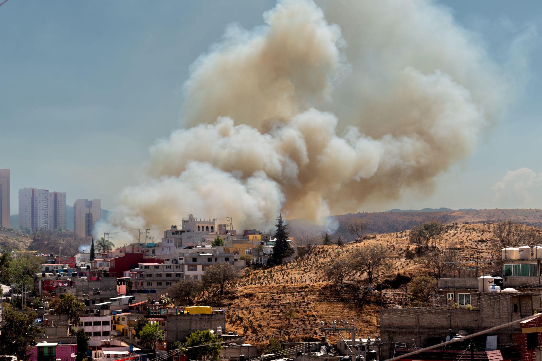Dezastru în Amazonas: Incendiile au crescut cu 253%, școlile au fost închise în Brazilia