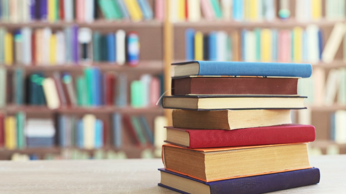 Cărțile autoarei Sally Rooney sunt retrase din toate librăriile din Marea Britanie