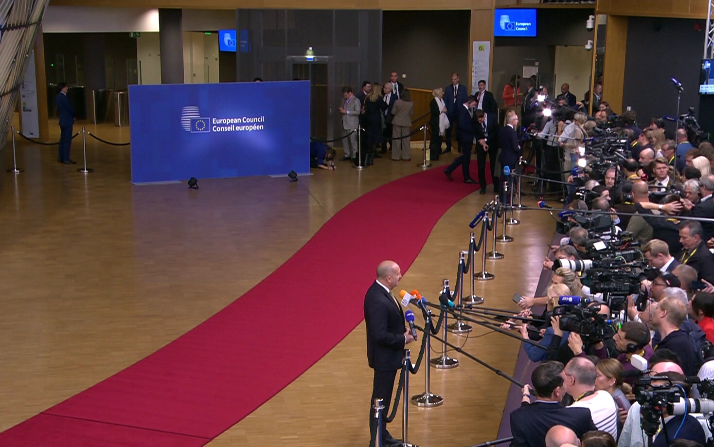 Negocieri pentru bugetul UE 2028-2034: România se confruntă cu riscul unor reduceri majore de fonduri