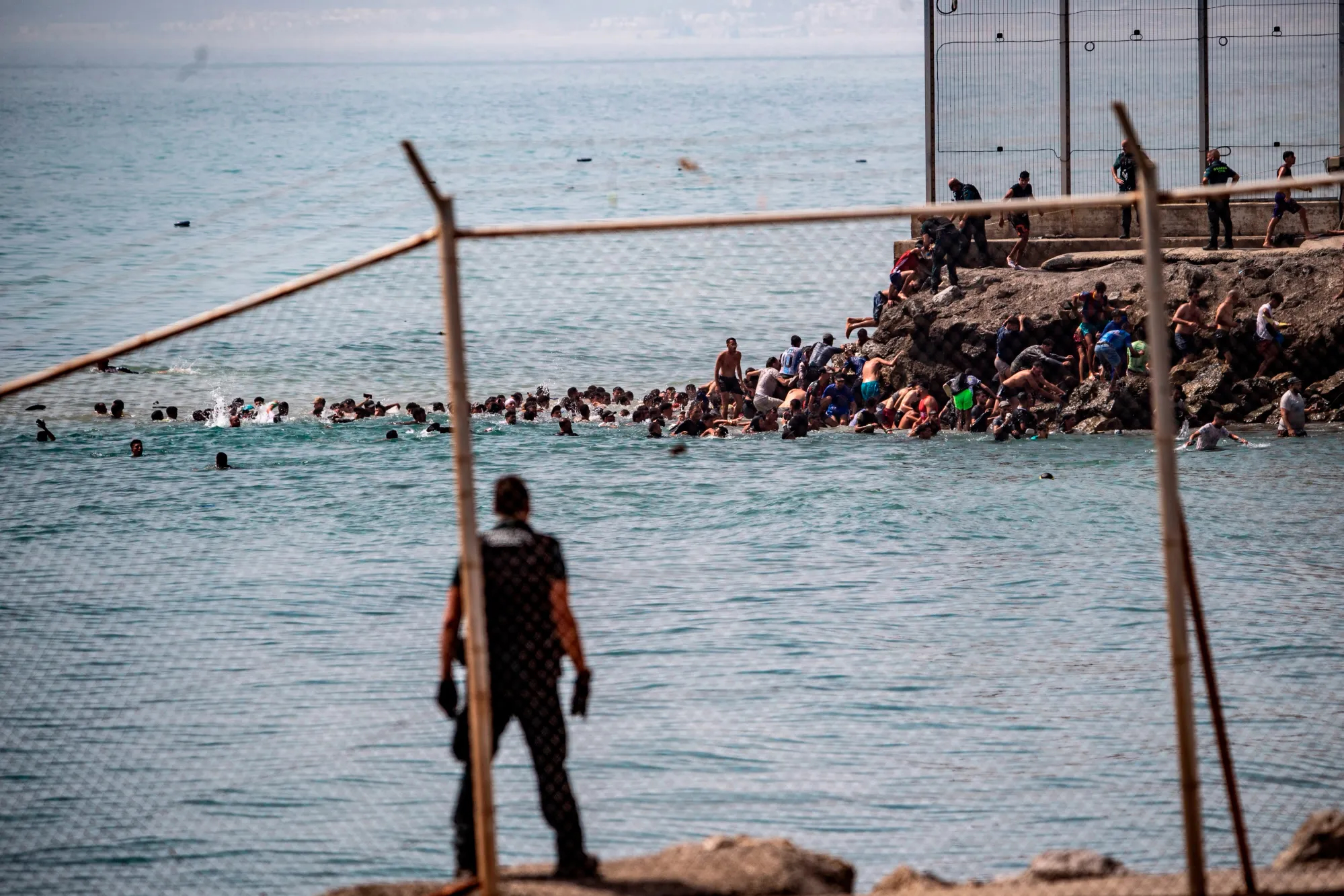 Italia prelungește suspendarea acordului Schengen cu Spania din cauza crizei migranților