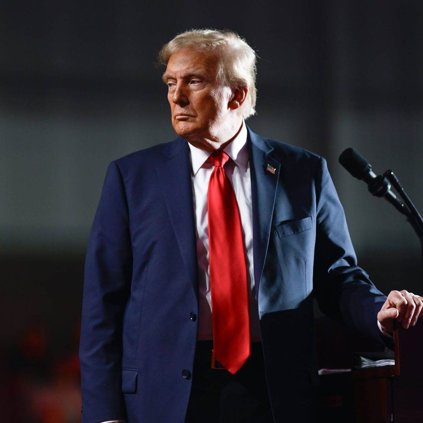 Donald Trump acuză Fed de politizare: Susține că ratele dobânzii sunt menținute ridicate pentru a-i afecta imaginea
