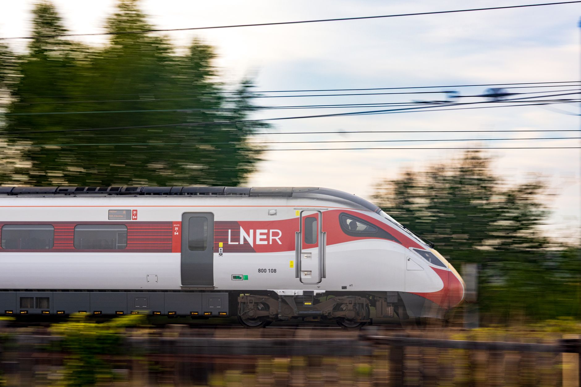 Regiunile europene cer conectarea trenurilor de mare viteză cu rețelele locale pentru a evita izolarea periferiilor
