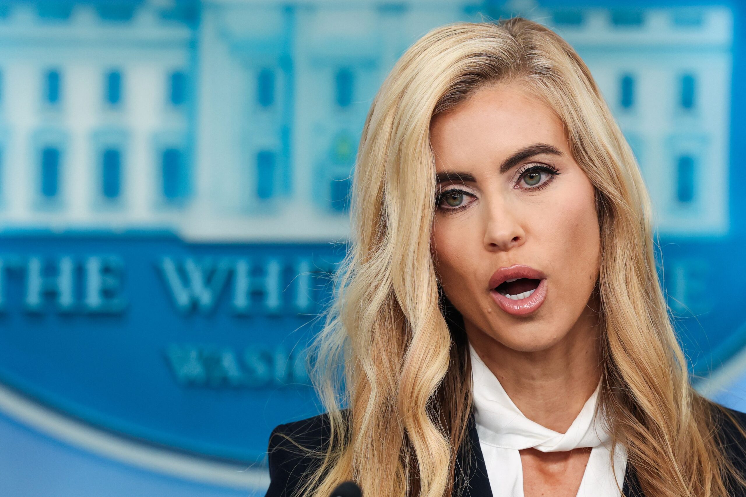 Donald Trump a demis purtătoarea de cuvânt a Casei Albe la doar cinci zile de numirea sa