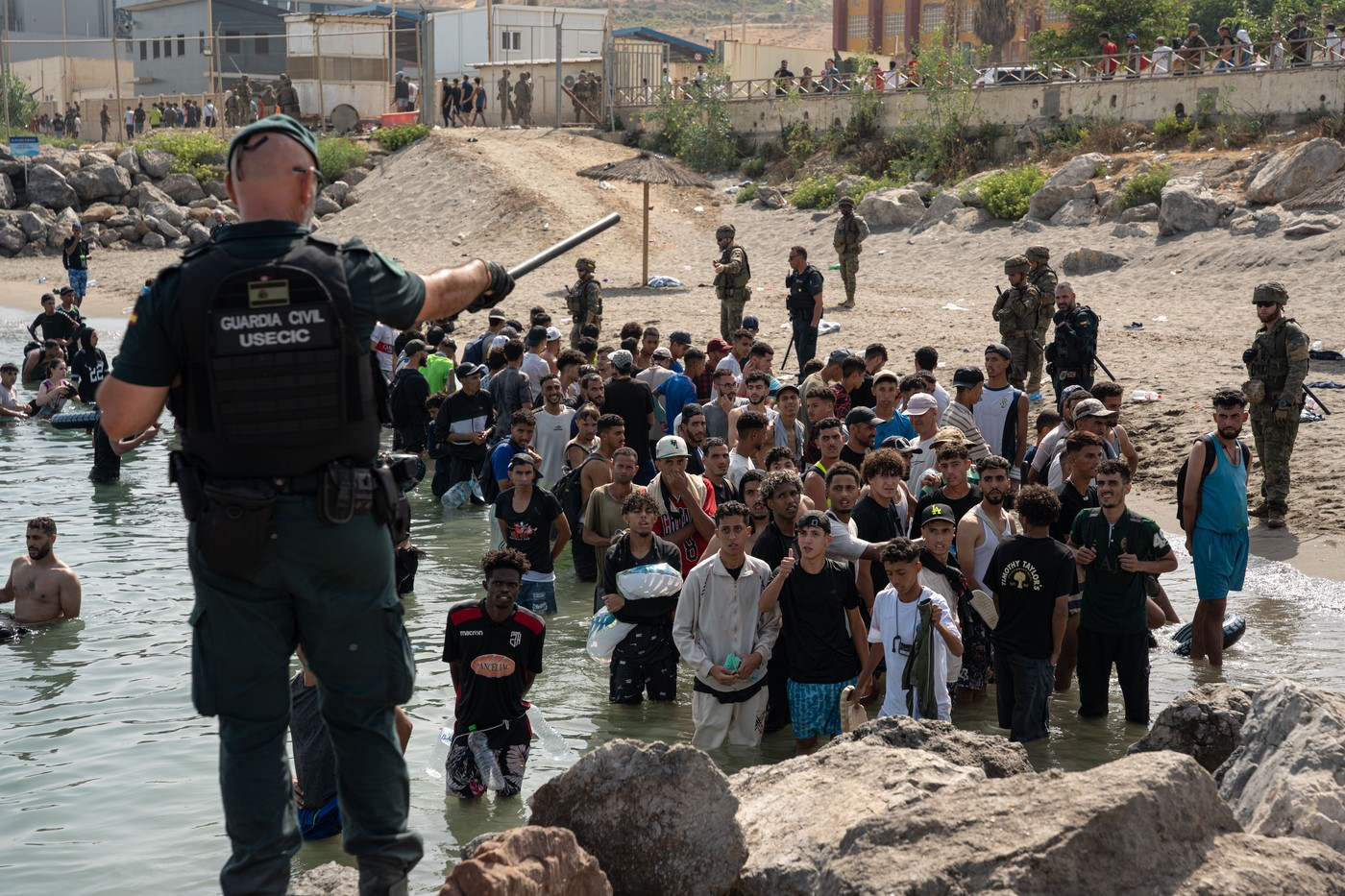 Acuzații grave împotriva Marocului: Autoritățile știau despre fluxul masiv de migranți în Ceuta