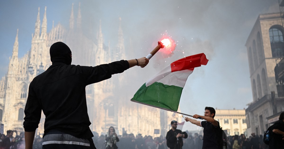 Proteste masive în Italia: peste 100.000 de manifestanți în Roma și confruntări cu poliția la Milano