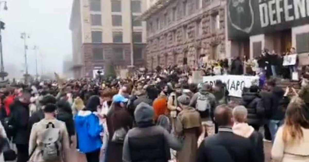 Proteste masive în Kiev: Sute de cetățeni cer demisia primarului Vitali Klitschko