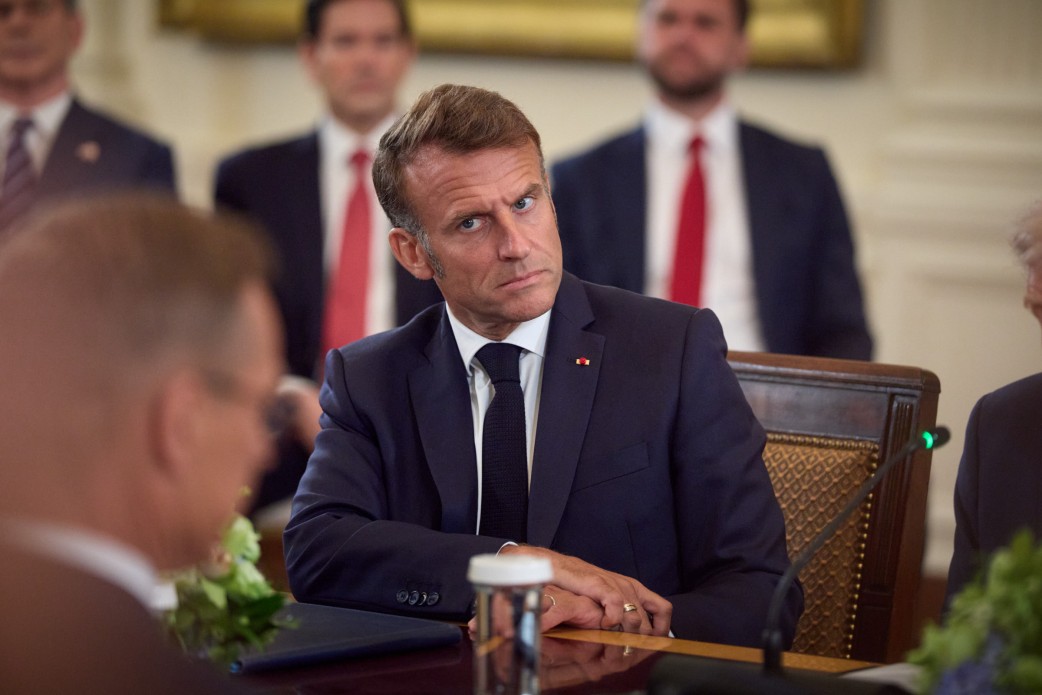 Emmanuel Macron avertizează că violența din timpul manifestațiilor va fi pedepsită prin justiție