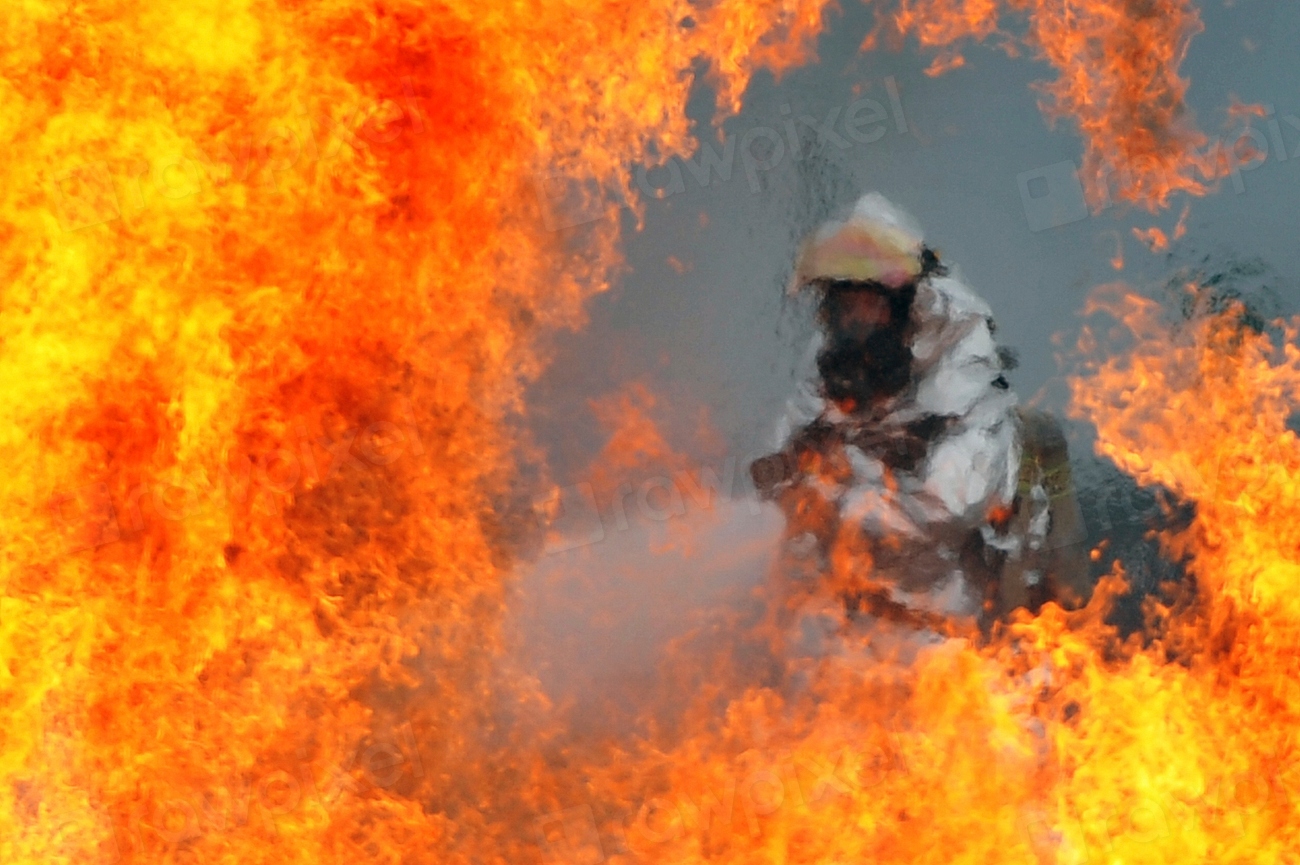 Incident grav la o bază militară din Canada: incendiu de amploare cu morți și răniți în Alberta