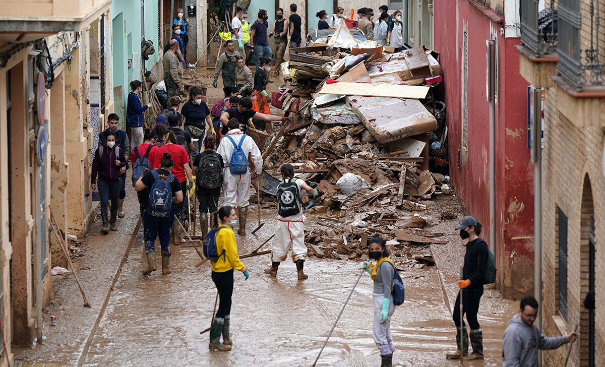 Avertismente de călătorie emise de MAE pentru Spania și Chile din cauza fenomenelor meteorologice severe