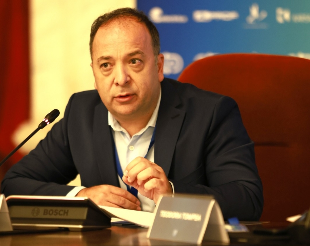Analiză despre Franța: Eșecul integrării și violența socială sunt cauzate de deciziile elitei politice