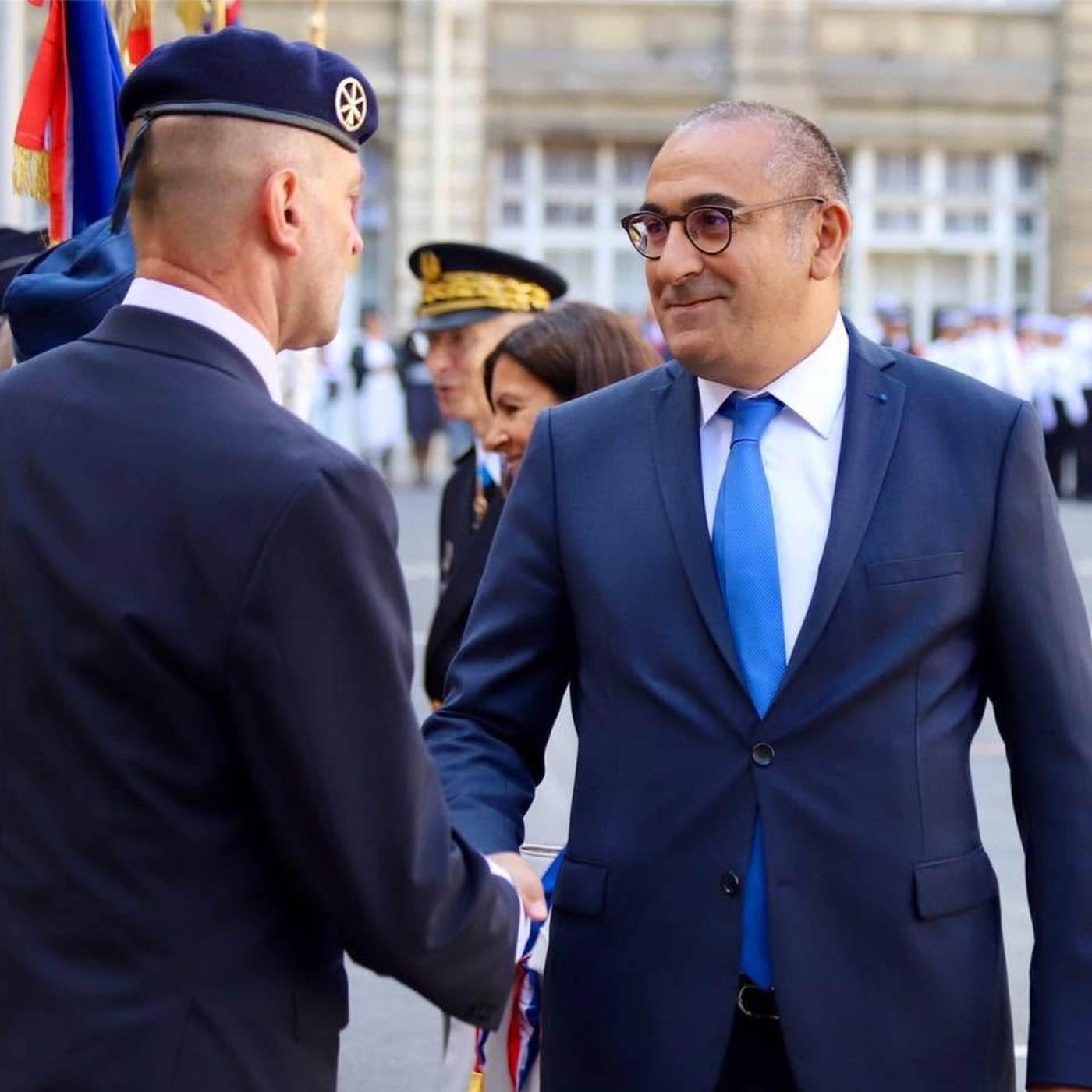 Emmanuel Macron refuză să accepte demisia ministrului de Interne Laurent Nuñez după revoltele din Franța