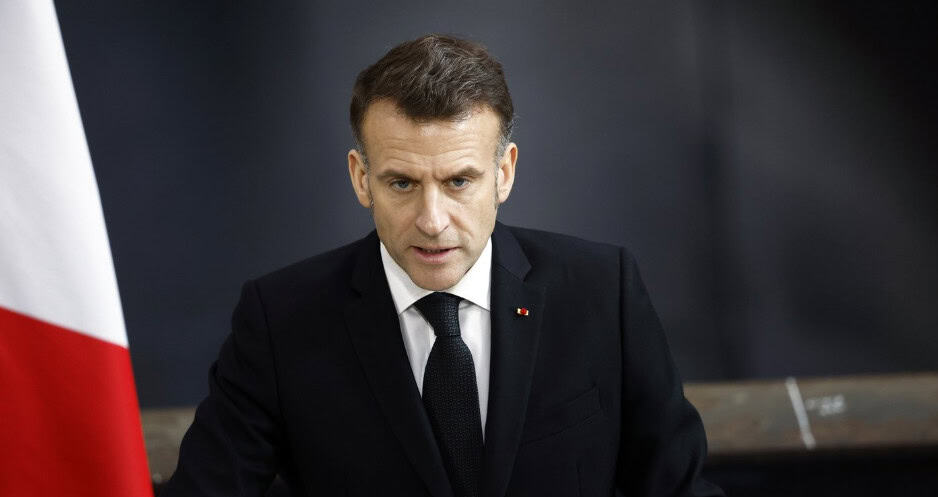 Emmanuel Macron cere explicații pentru eșecul serviciilor de informații în urma violențelor din Franța