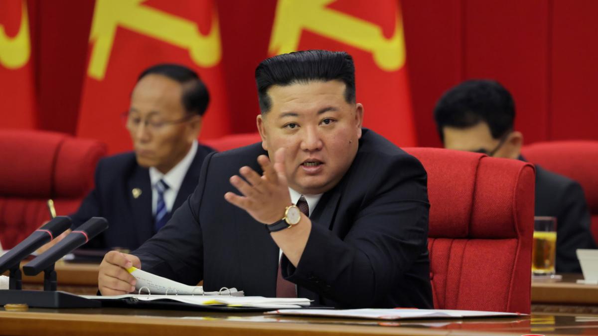 Speculații privind starea de sănătate a lui Kim Jong-un: ar fi fost transportat de urgență în China