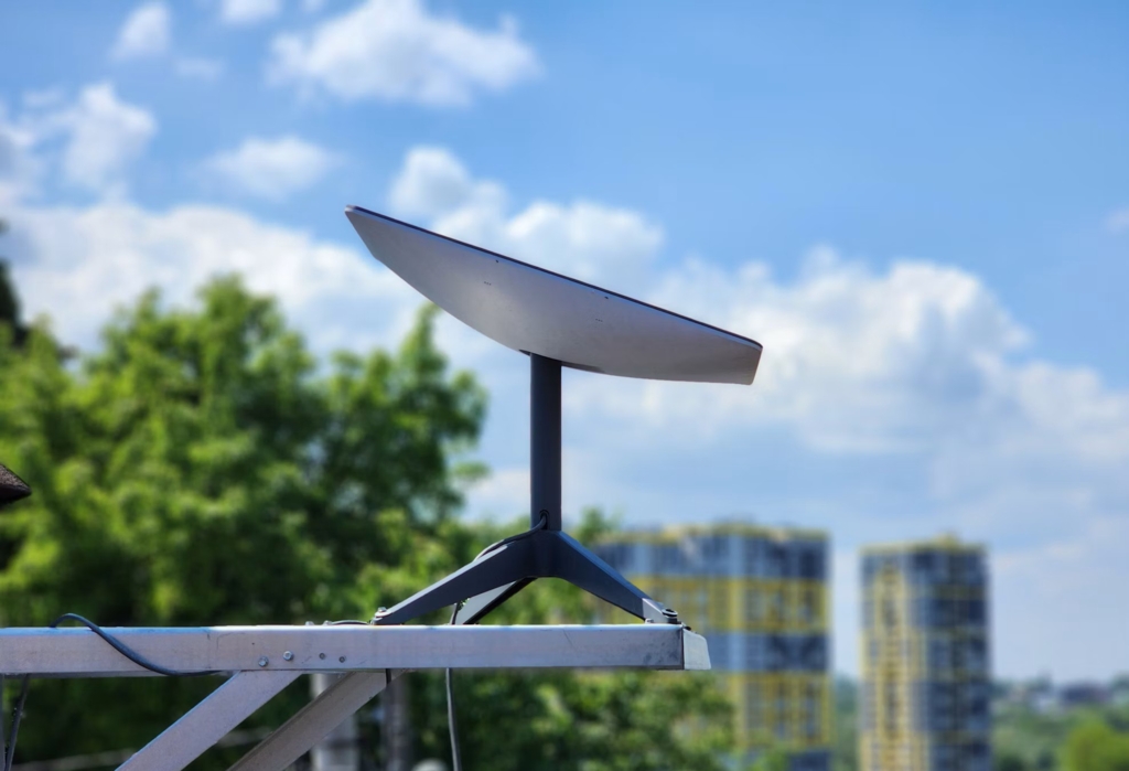 Bulgaria emite mandate europene de arestare pentru sabotajul asupra antenelor Starlink