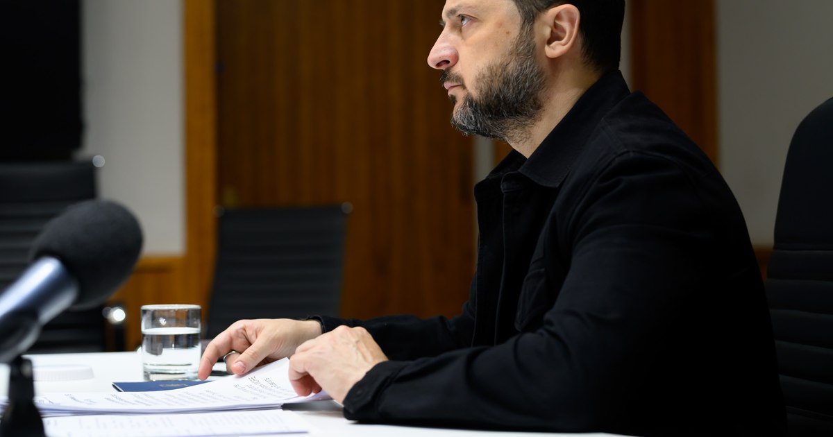 Zelenski acuză SUA că blochează livrările de rachete Patriot prin decizii politice
