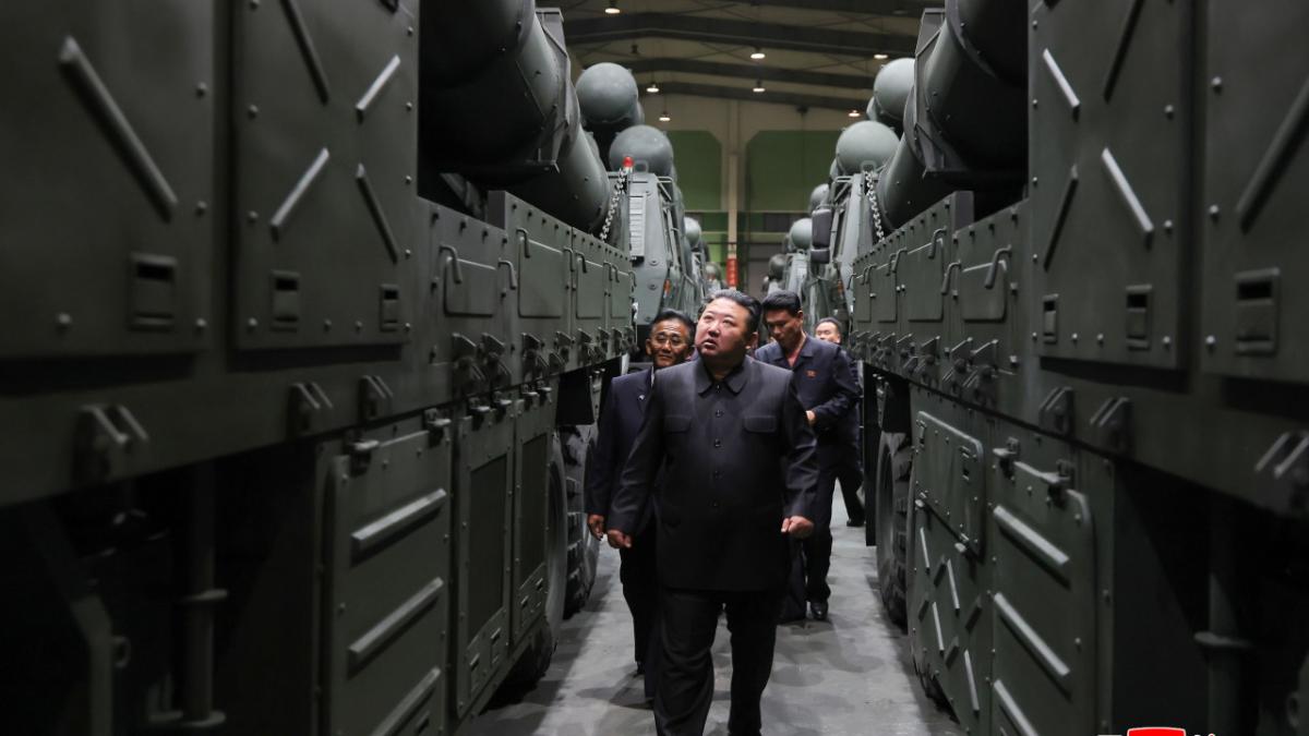 Kim Jong-Un a apărut public după zvonurile despre starea sa de sănătate și posibila comă