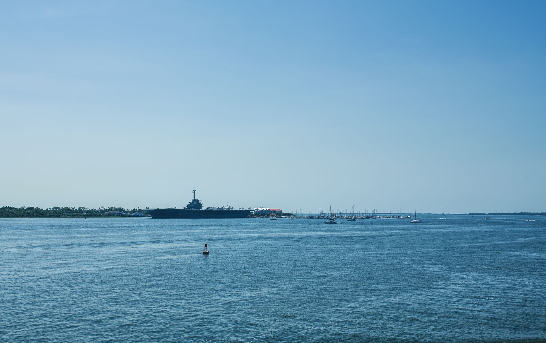 Tensiuni în Pacific: China a trimis forțe navale să urmărească nava militară americană USS Charleston