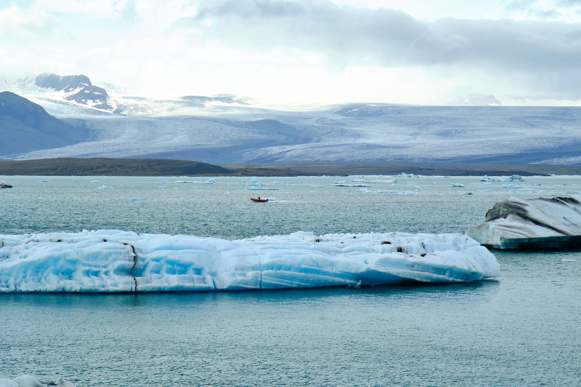 Uniunea Europeană propune protejarea ecosistemului arctic prin limitarea exploatării de hidrocarburi