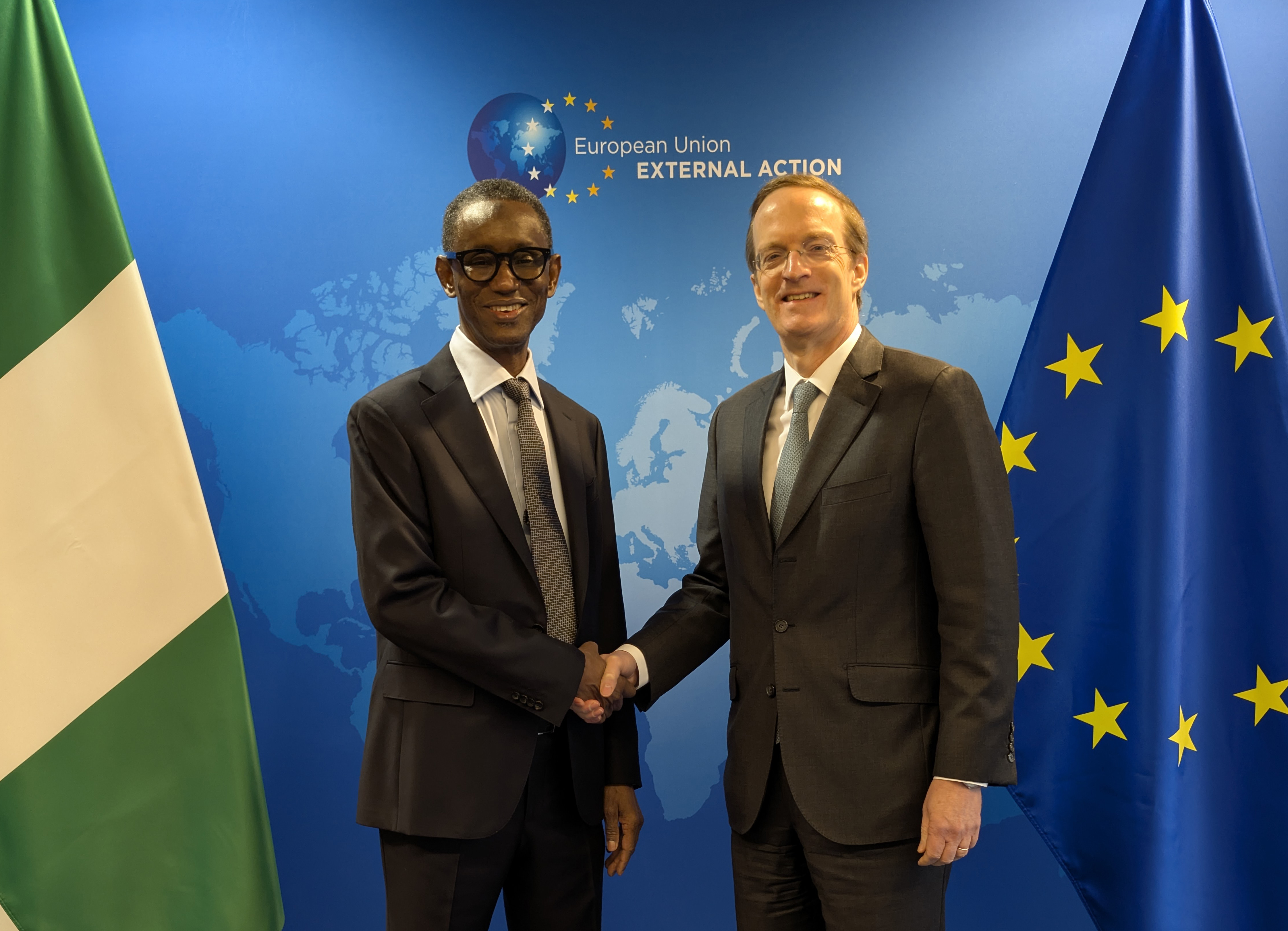 Uniunea Europeană aprobă 20 de milioane de euro pentru dotarea armatei Nigeriei cu echipamente militare
