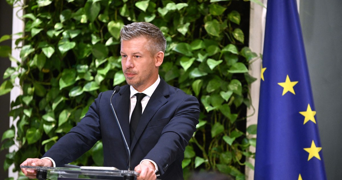 Premierul Ungariei, Péter Magyar, a folosit România drept exemplu de gestionare deficitară a bugetului