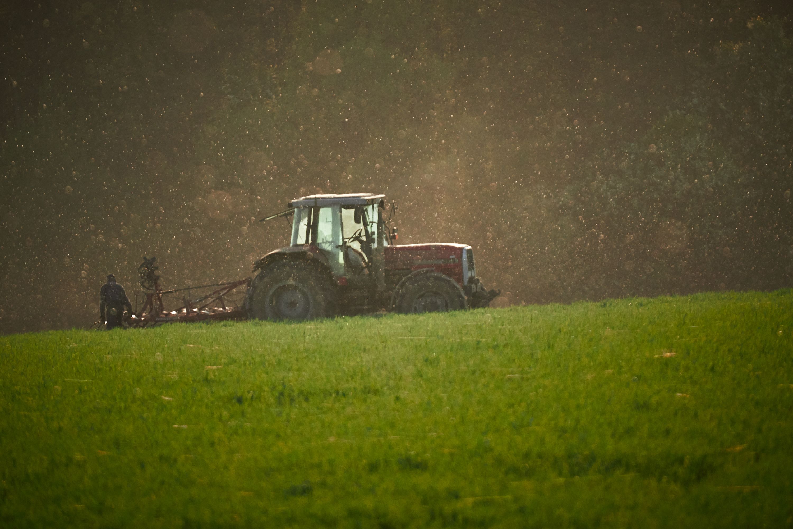 Comisia Europeană suplimentează cu 52 de milioane de euro ajutorul pentru motorina agricolă din Spania