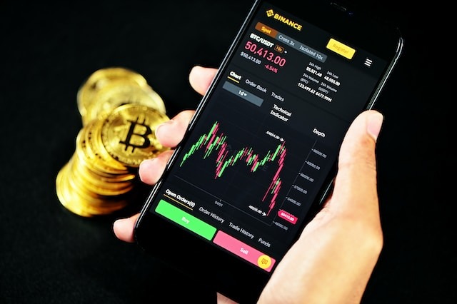 Bursele de criptomonede părăsesc Rusia după interdicția tranzacțiilor între persoane fizice