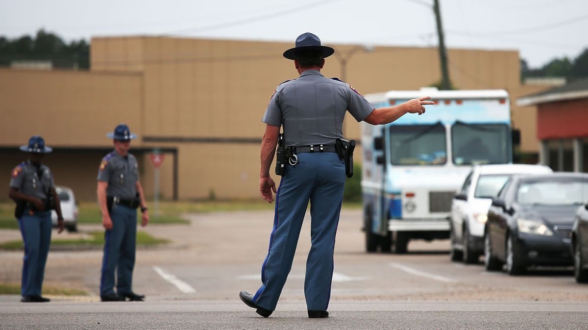 Tragedie în Mississippi: Un bebeluș de un an a fost împușcat de poliție, actul fiind considerat justificat
