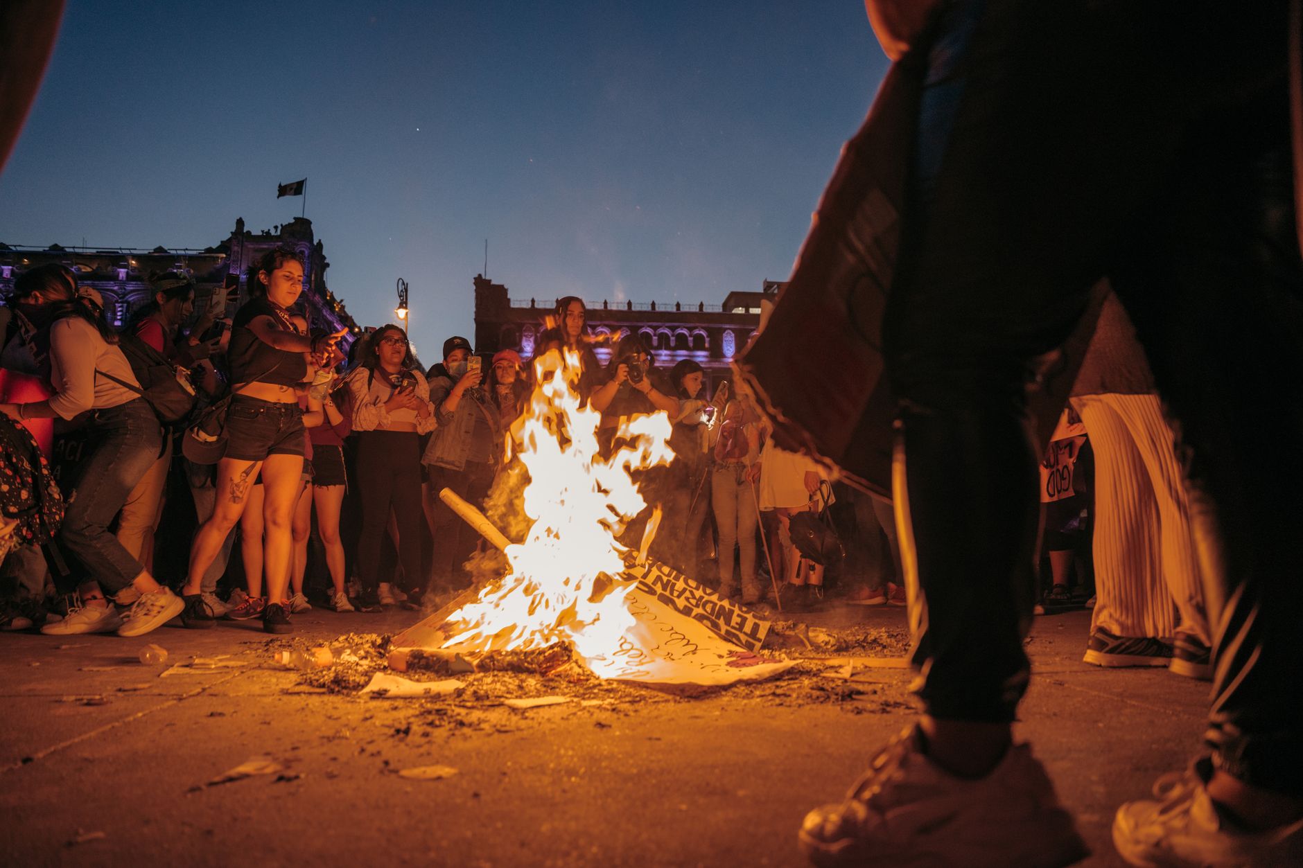 Rusia și Iranul sunt implicate în amplificarea crizei din Franța, conform cercetătorilor