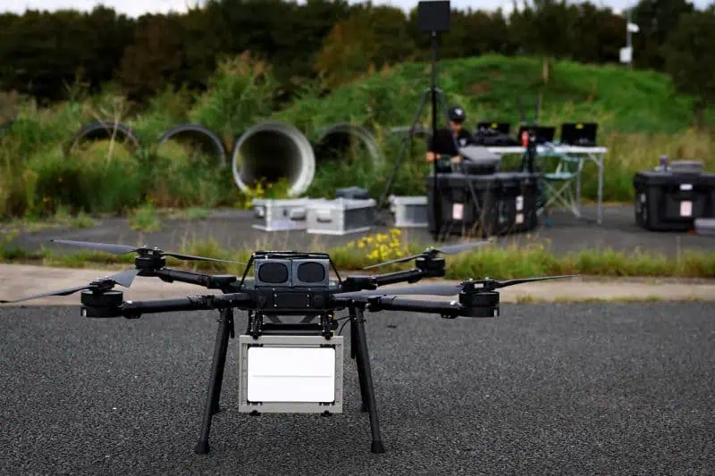 Statele europene analizează acordarea de puteri de apărare împotriva dronelor companiilor de utilități