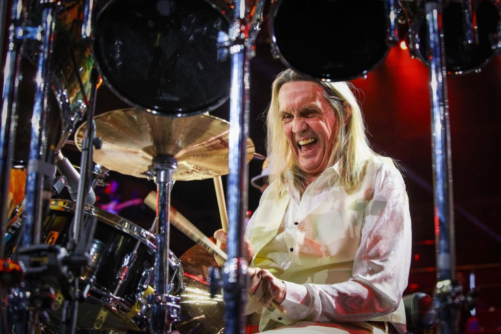 Nicko McBrain, fostul baterist Iron Maiden, a refuzat o invitație de golf din partea lui Donald Trump