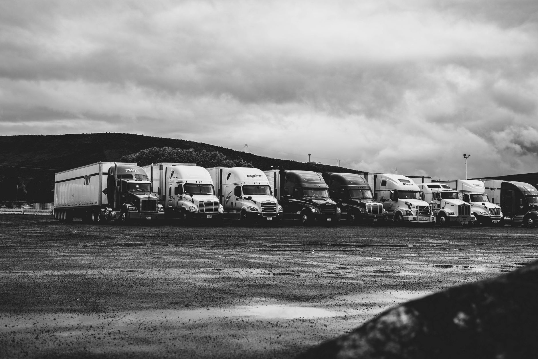 Protestele șoferilor de camion și ale agricultorilor provoacă penurii de alimente în Italia