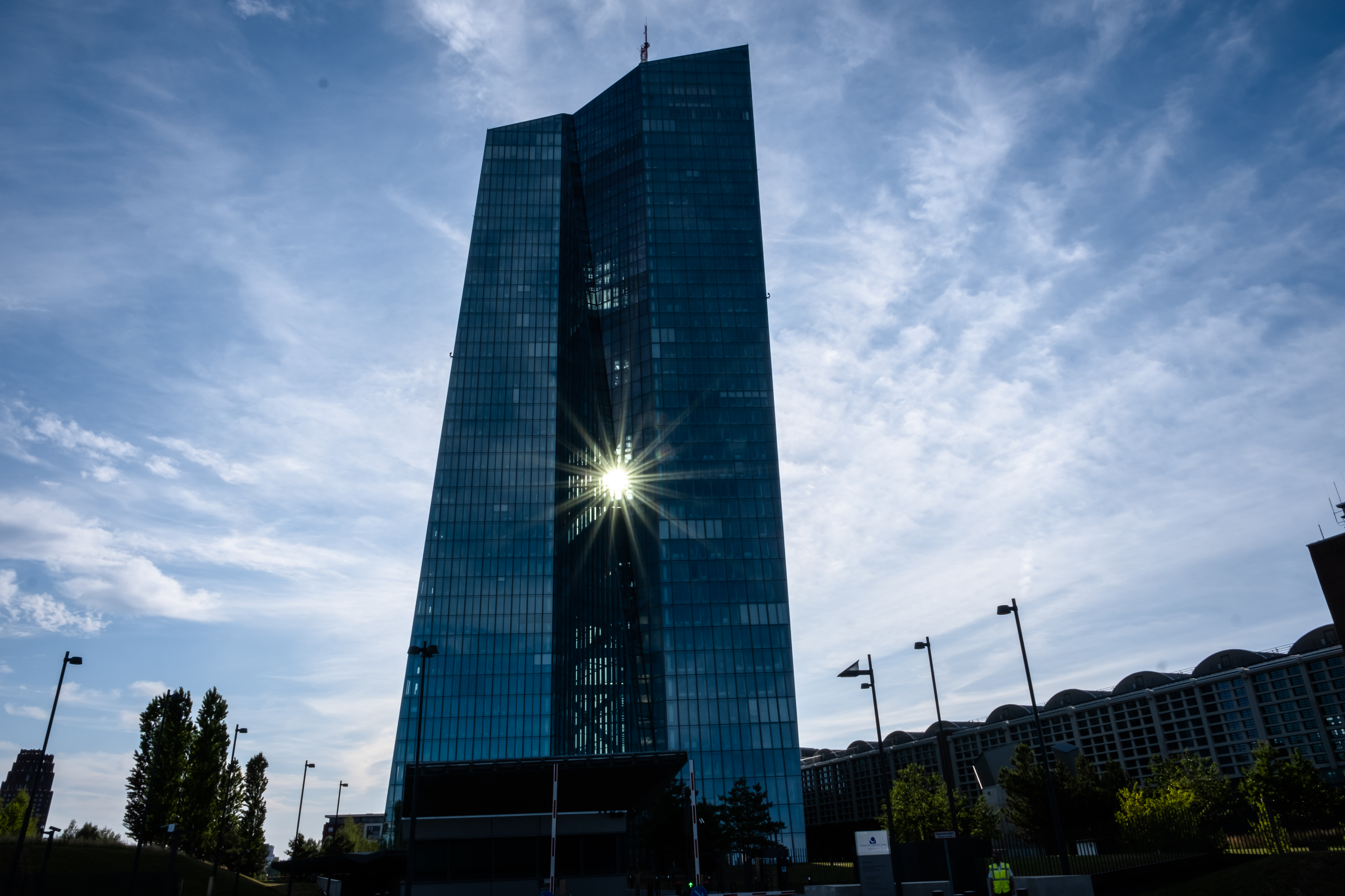 Parlamentul și Consiliul au ajuns la un acord pentru reforma pieței securitizării în Uniunea Europeană