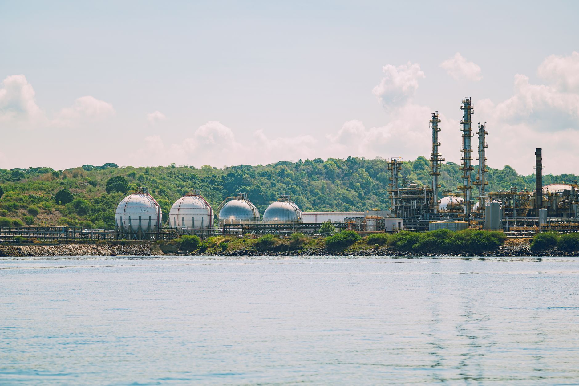 Parlamentul European amână cu trei ani obligațiile privind emisiile de metan în sectorul energetic