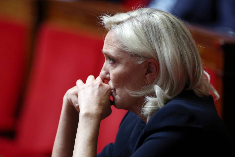 Marine Le Pen avertizează că Franța nu mai poate susține financiar Ucraina din cauza bugetului limitat
