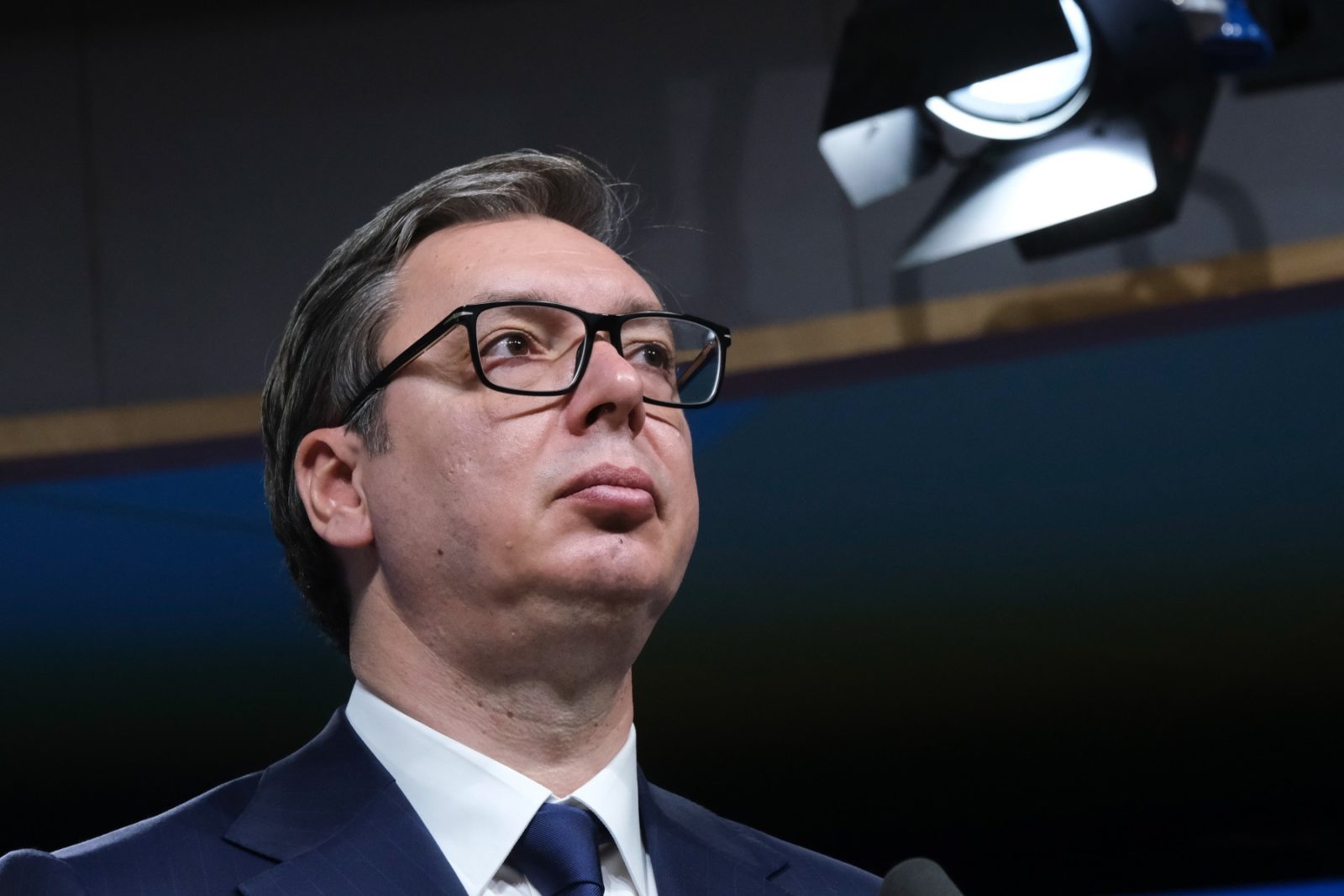 Aleksandar Vučić avertizează că nu va permite ambasadelor străine să conteste rezultatele alegerilor din Serbia