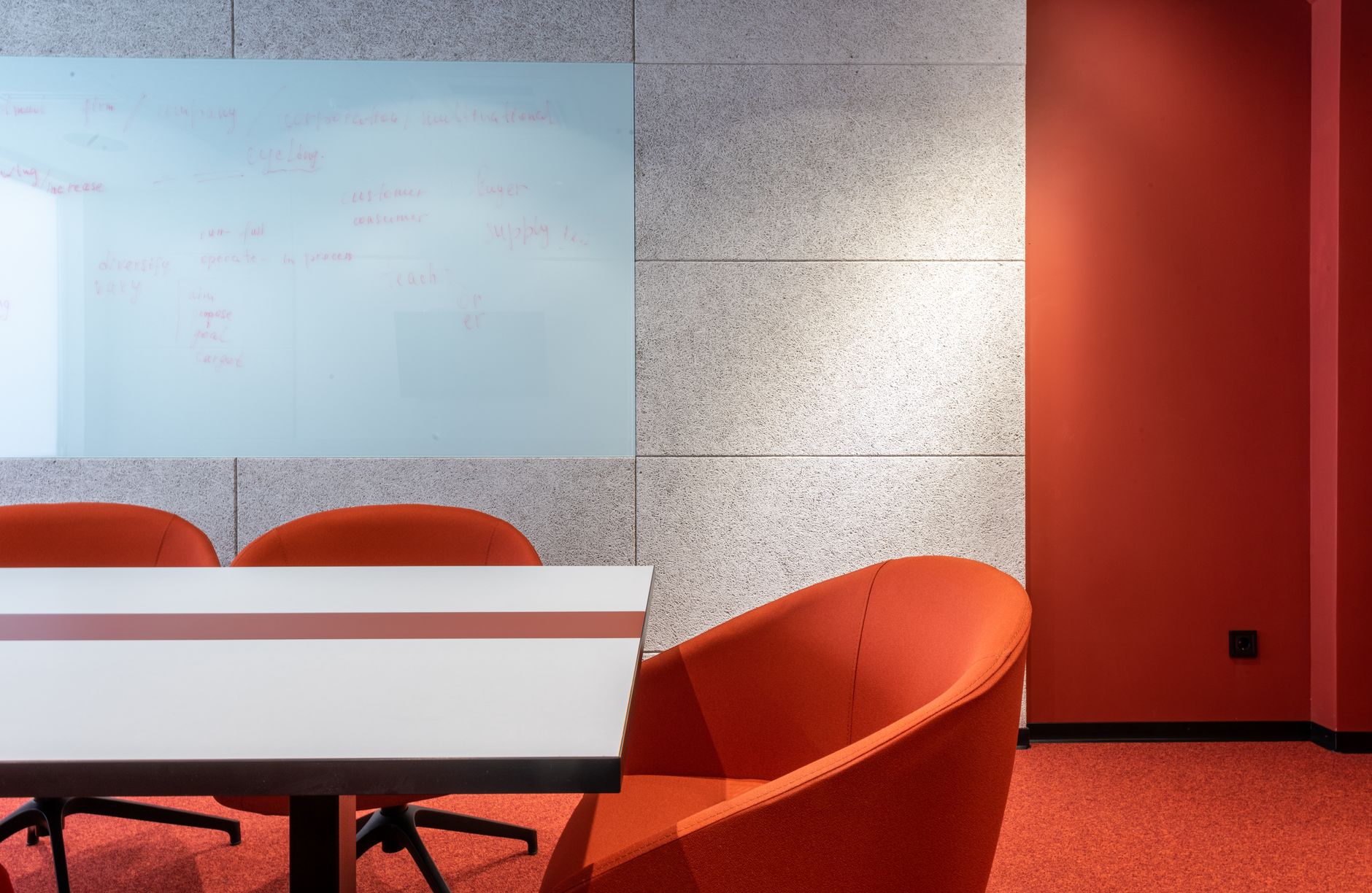 Băncile europene adoptă strategii discrete pentru expansiunea transfrontalieră, conform Morningstar DBRS