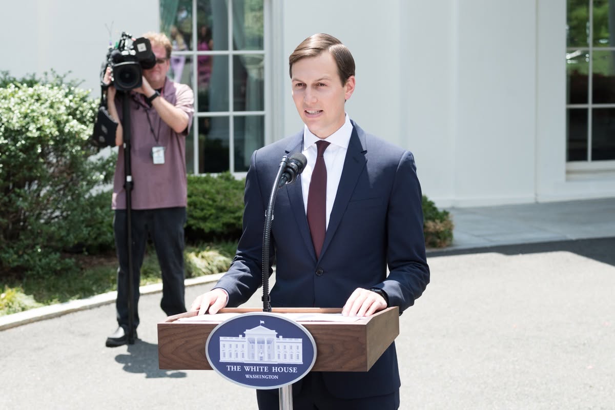 Scandal financiar cu Jared Kushner: presupuse transferuri de sute de milioane de dolari din Orientul Mijlociu