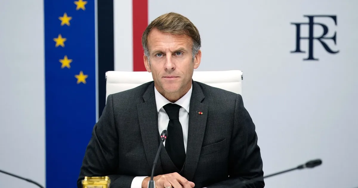 Emmanuel Macron anunță interzicerea manifestațiilor nelegitime în Franța după violențele de stradă