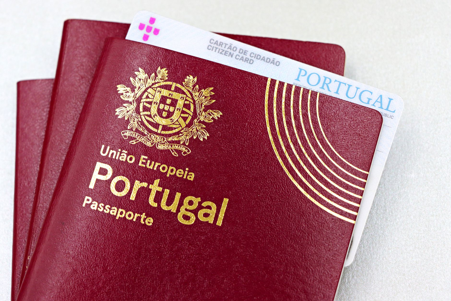 Negocierile pentru mobilitatea tinerilor dintre UE și Marea Britanie ar putea fi amânate cu șase luni