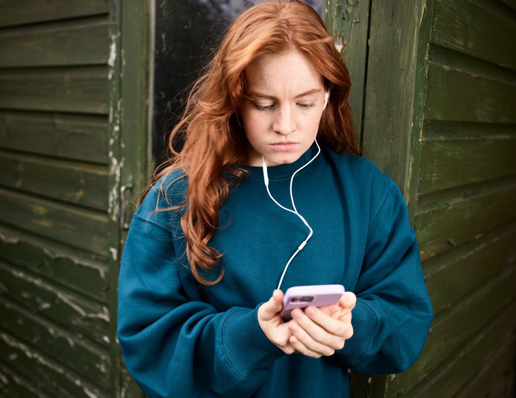 Grecia adoptă lege care interzice accesul copiilor sub 15 ani la rețelele de socializare