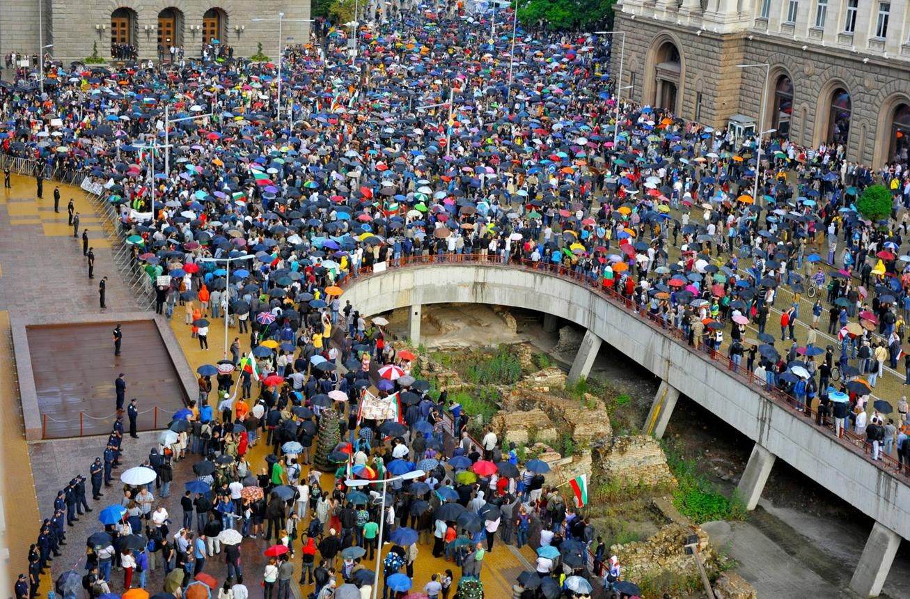 Mii de venezueleni au manifestat pentru întoarcerea Mariei Corina Machado și organizarea alegerilor