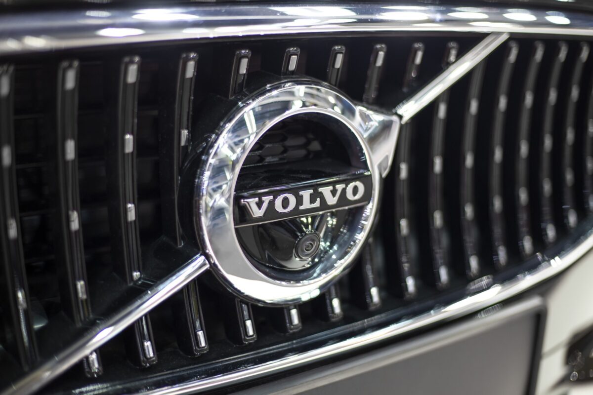 Volvo Cars reduce cu 2.500 de angajați pentru a scădea costurile operaționale