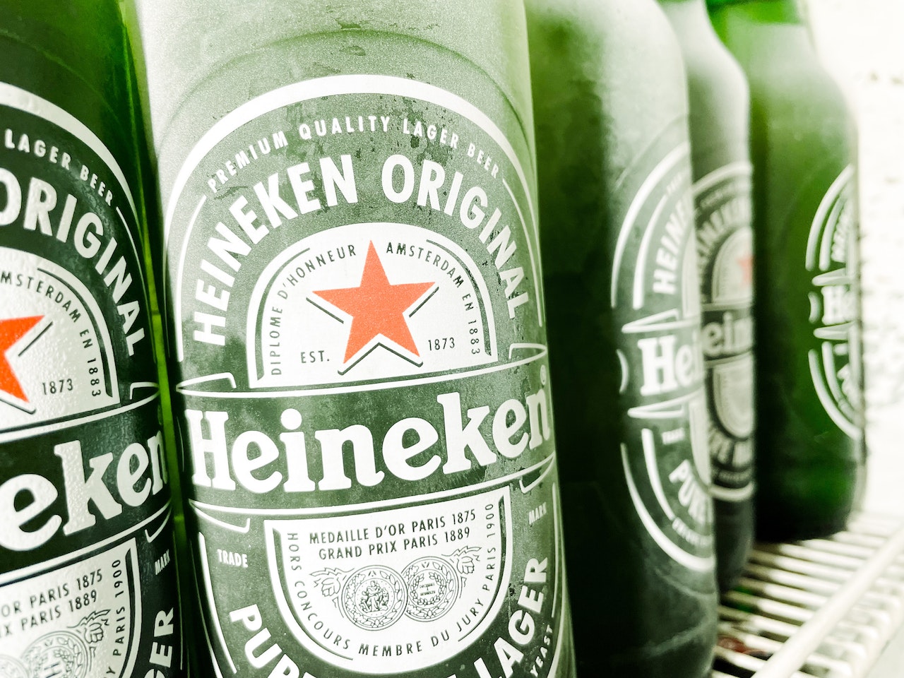Heineken avertizează puburile din Marea Britanie: medicamentele pentru slăbit pot scădea vânzările de bere